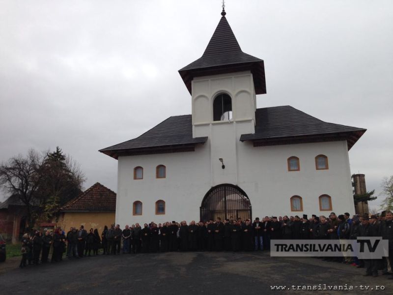 Retrocedarea Manastirii Bixad a fost suspendata in ultimul moment (Galerie FOTO)