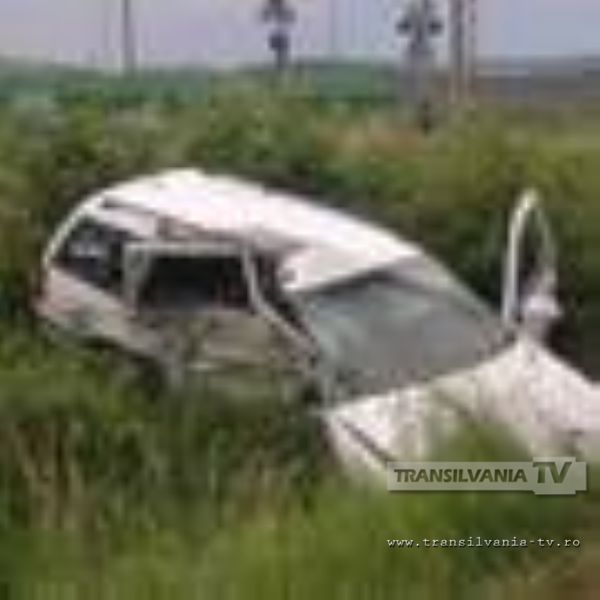 A intrat cu BMW-ul in sant