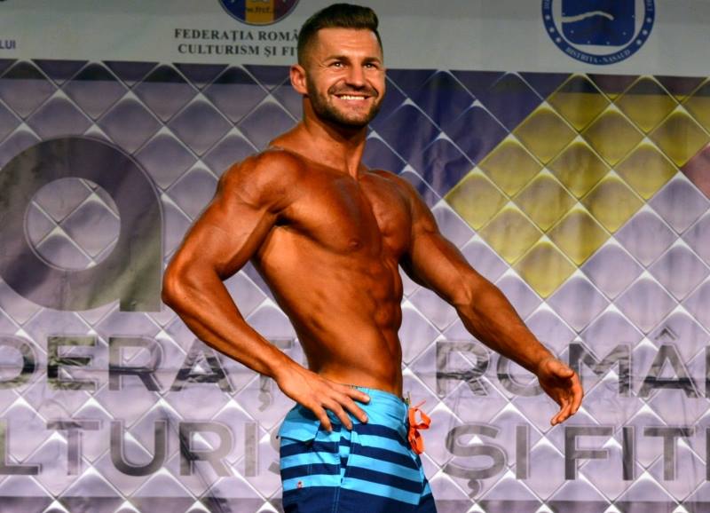 Jandarmul bistriţean Alexandru Sucutărdean, pe podium la Cupa Federaţiei Române de Culturism şi Fitness