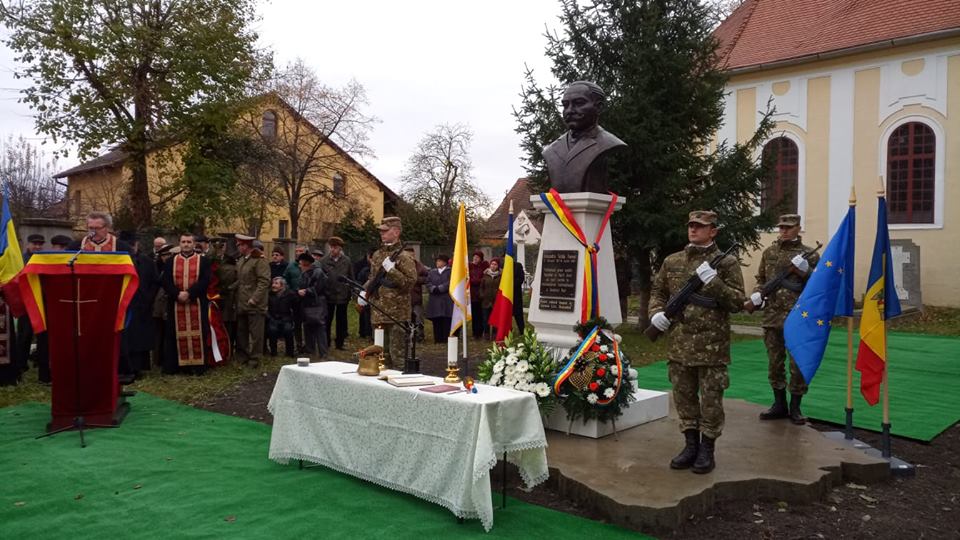 Bustul lui Alexandru Vaida Voievod, dezvelit la Biserica dintre Brazi
