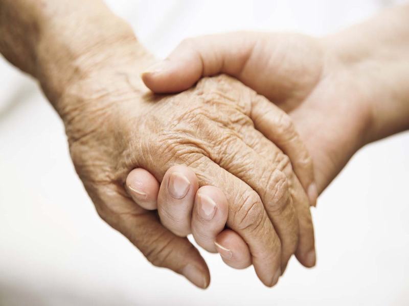 Numărul persoanelor cu Alzeimer se va dubla până în 2050