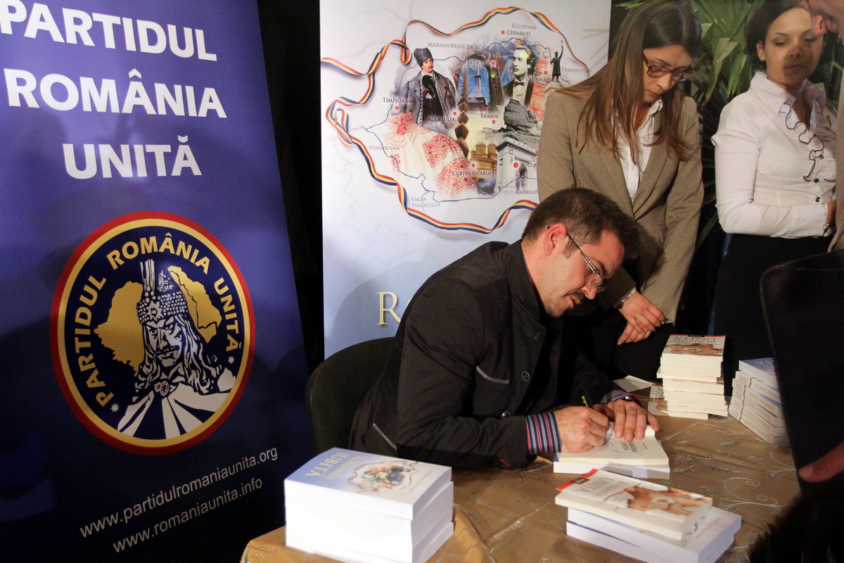 ”Participăm la vot, ca să nu ni se fure voturile, și scriem Vlad Țepeș pe buletinul de vot” o spune liderul PRU Bogdan Diaconu!