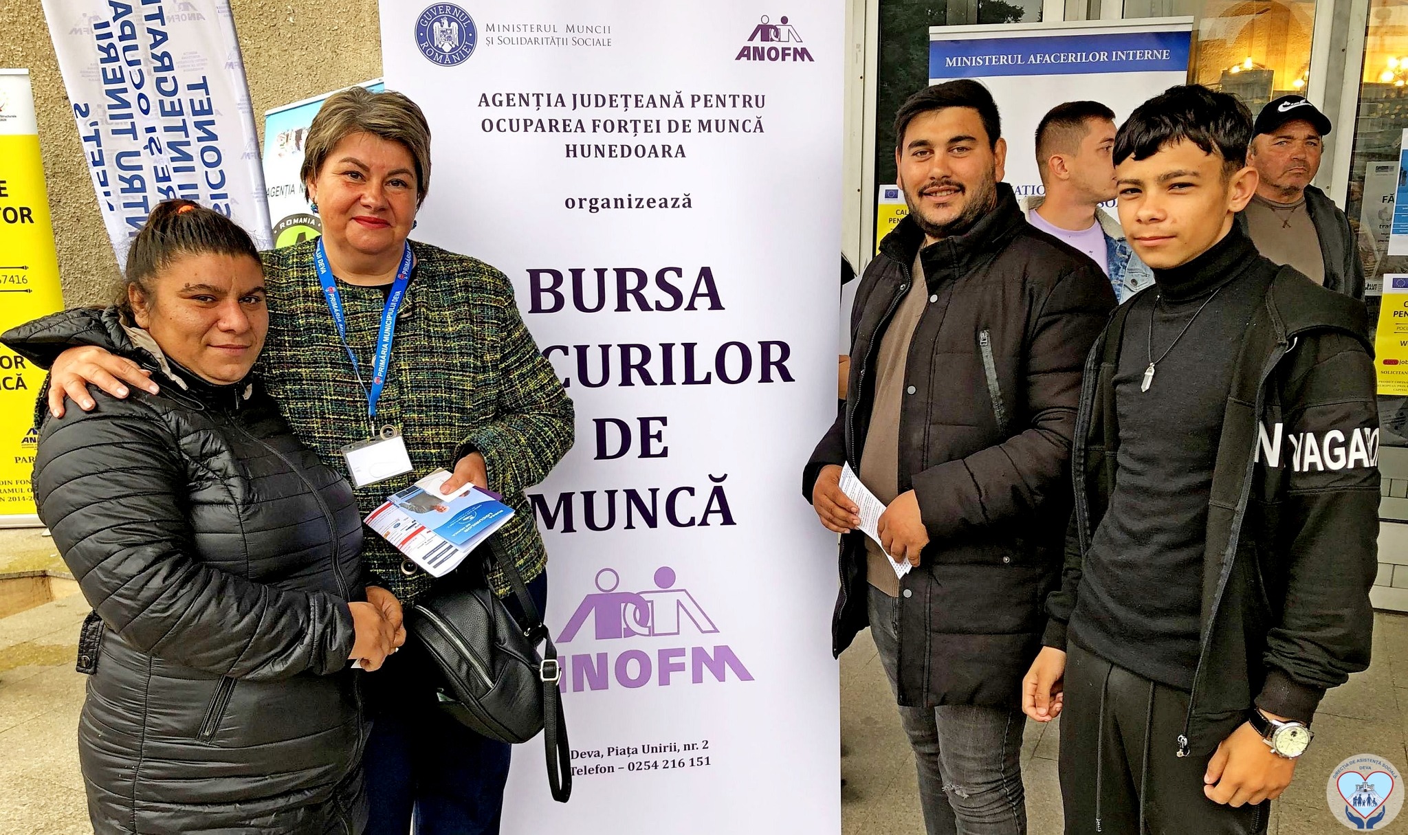 Tineri defavorizați din zona Grigorescu, prezenți la Bursa locurilor de muncă din Deva