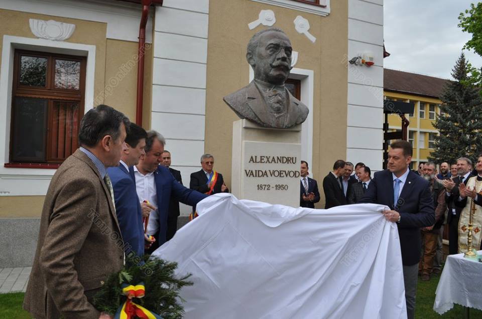 Bustul lui Alexandru Vaida-Voevod, dezvelit azi în Bistrița