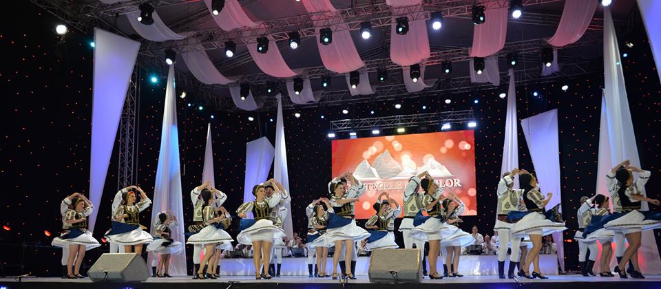 Cea de-a 43-a ediție a festivalului internațional de folclor „Cântecele Munților” va avea loc în perioada 1-6 august