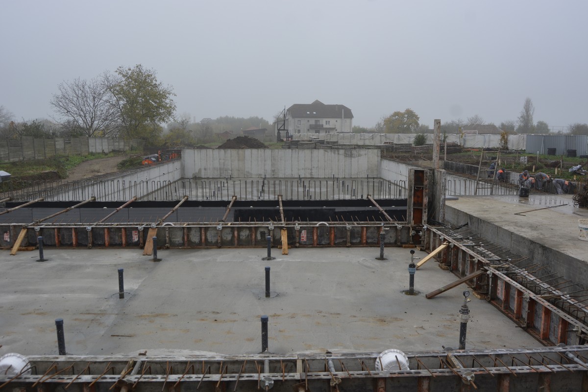 În Carei se construiește un Centru recreativ cu bazin de înot