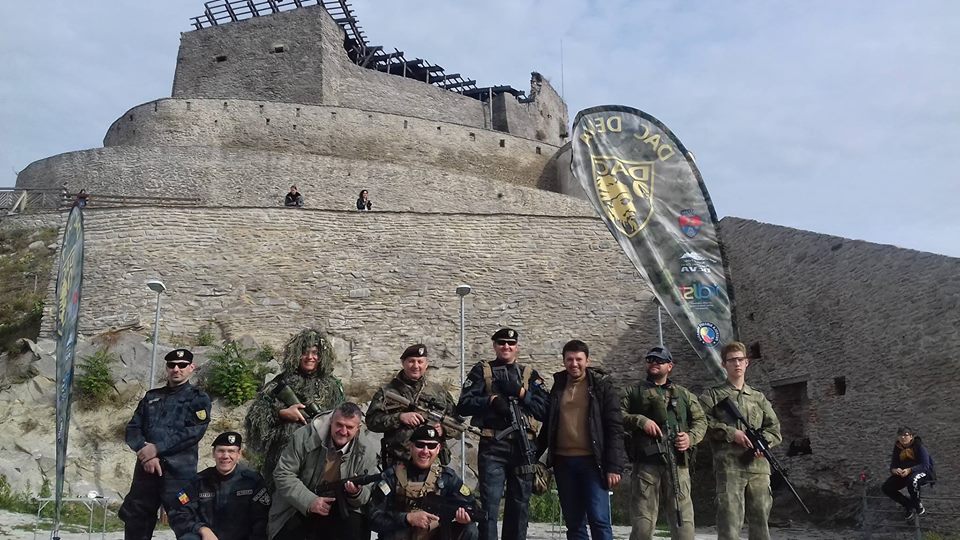 Cetatea Devei, luată cu asalt de turiști