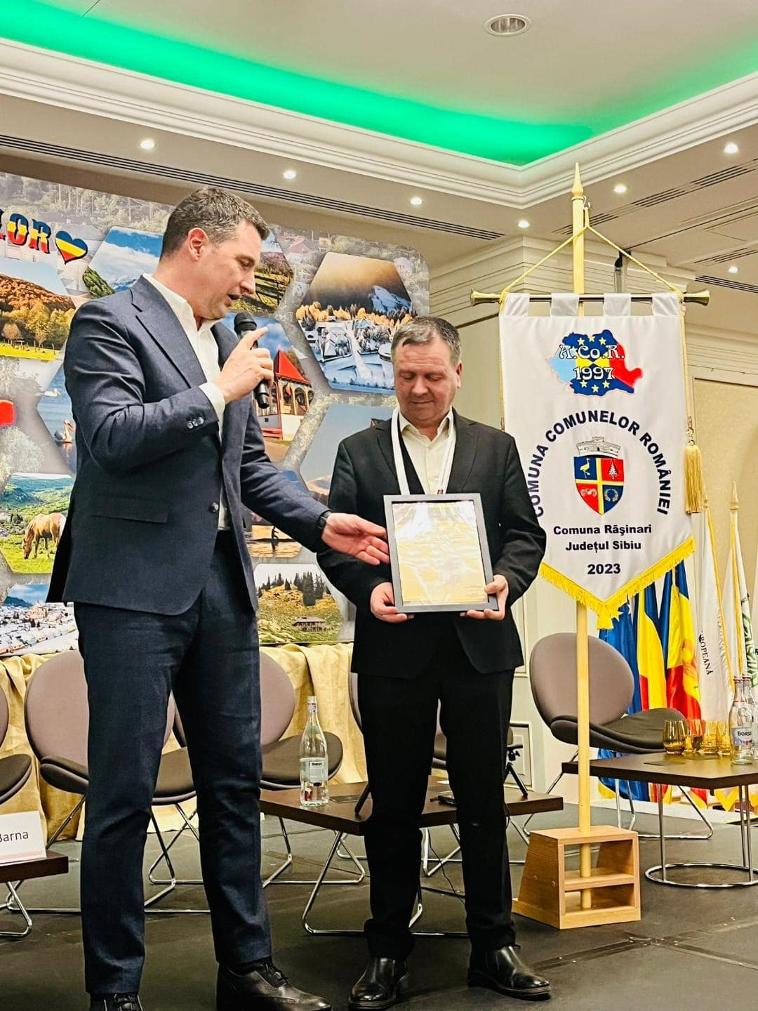 Rășinari a primit titlul de „Comuna Comunelor”