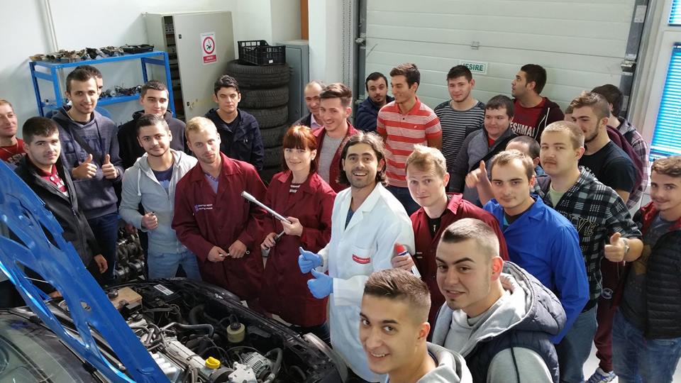 Întâlnire inedită în Cetatea Deva cu inventatorul Corneliu Birtok-Băneasă