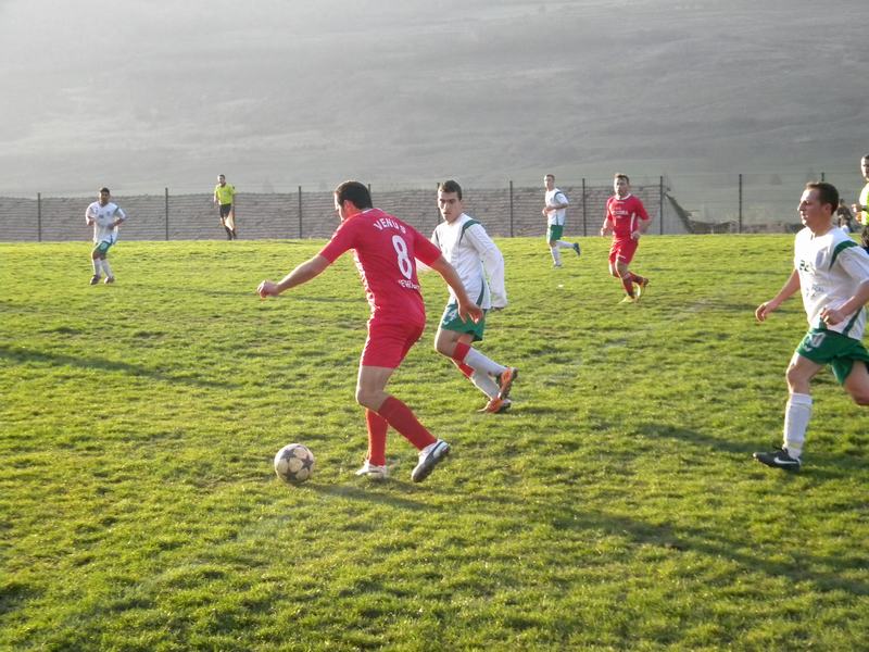 Venus Negrilești – A.C.S. Dumitra 5-1 (4-1). Un meci în care s-au înscris patru goluri în patru minute