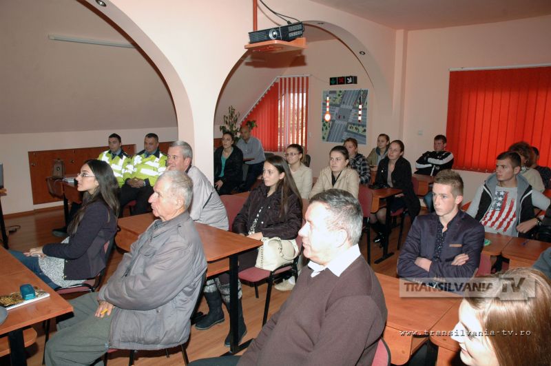 Noi acţiuni în cadrul proiectului „Tineri la volan”