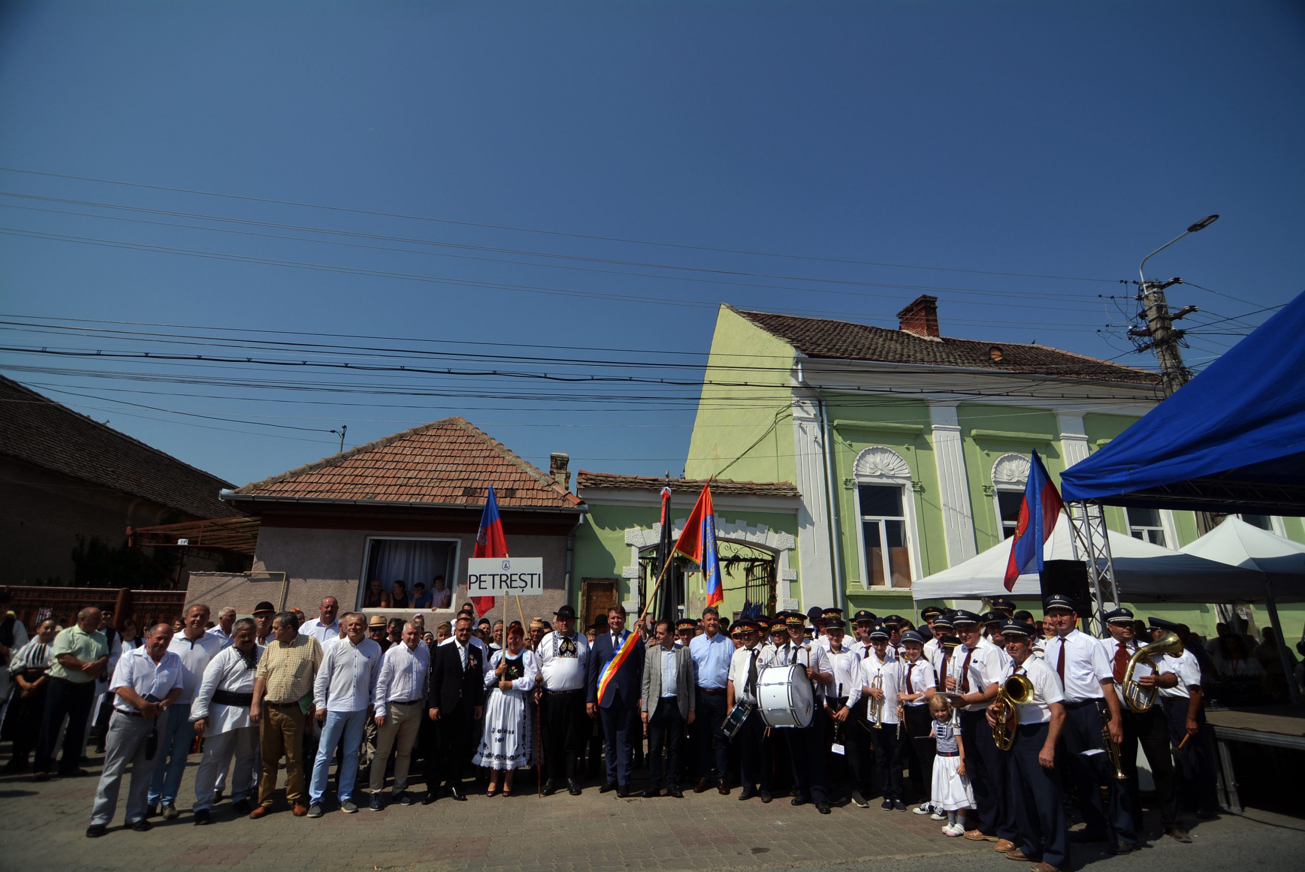 ZILELE MUNICIPIULUI SEBEȘ-2019: TÂRG DE MEȘTEȘUGURI, PARADA PORTULUI POPULAR ȘI SPECTACOL FOLCLORIC ÎN PETREȘTI