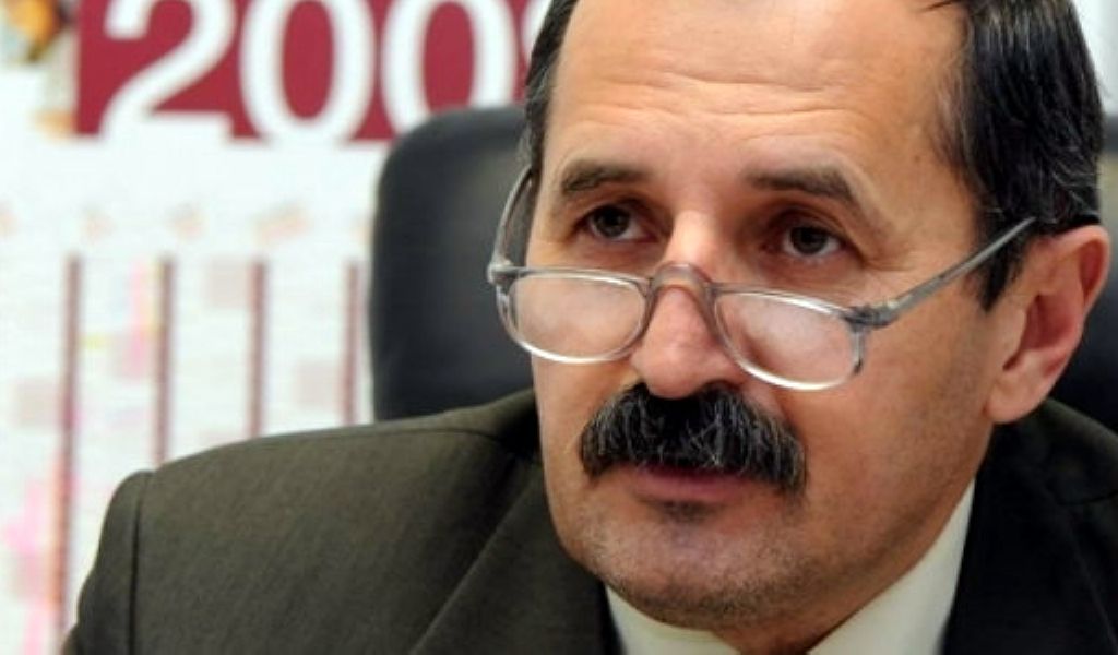Atenție la vipere și la căpușe!
