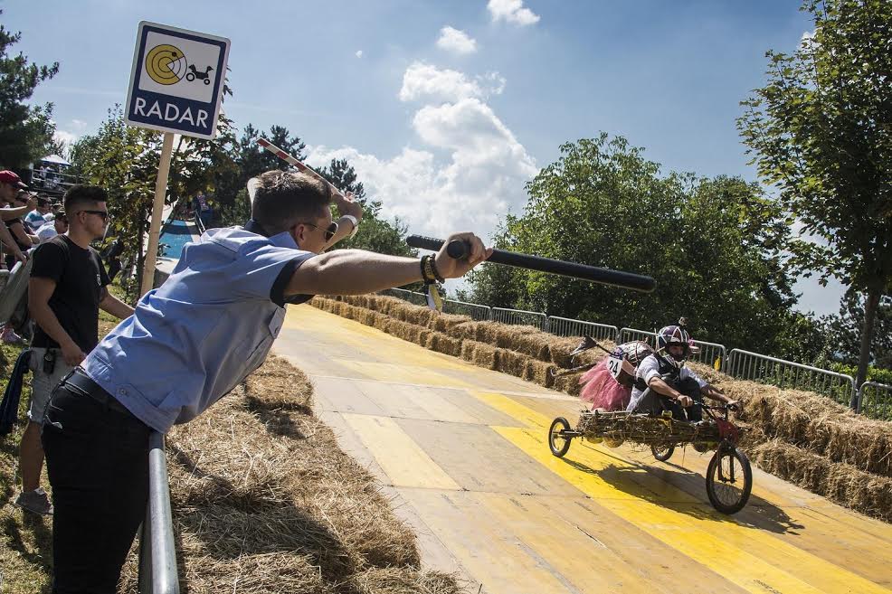 Două echipe din Hunedoara și Hațeg au facut show la Red Bull Soapbox din Cluj-Napoca
