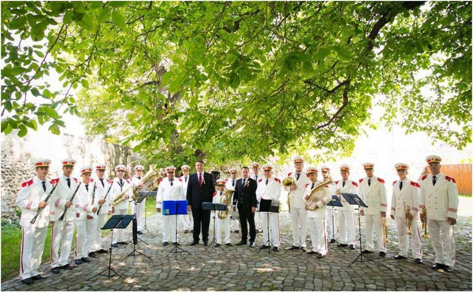 DUMINICĂ, 21 IUNIE 2020: FANFARA DIN PETREȘTI SUSȚINE DOUĂ CONCERTE ÎN AER LIBER LA SEBEȘ