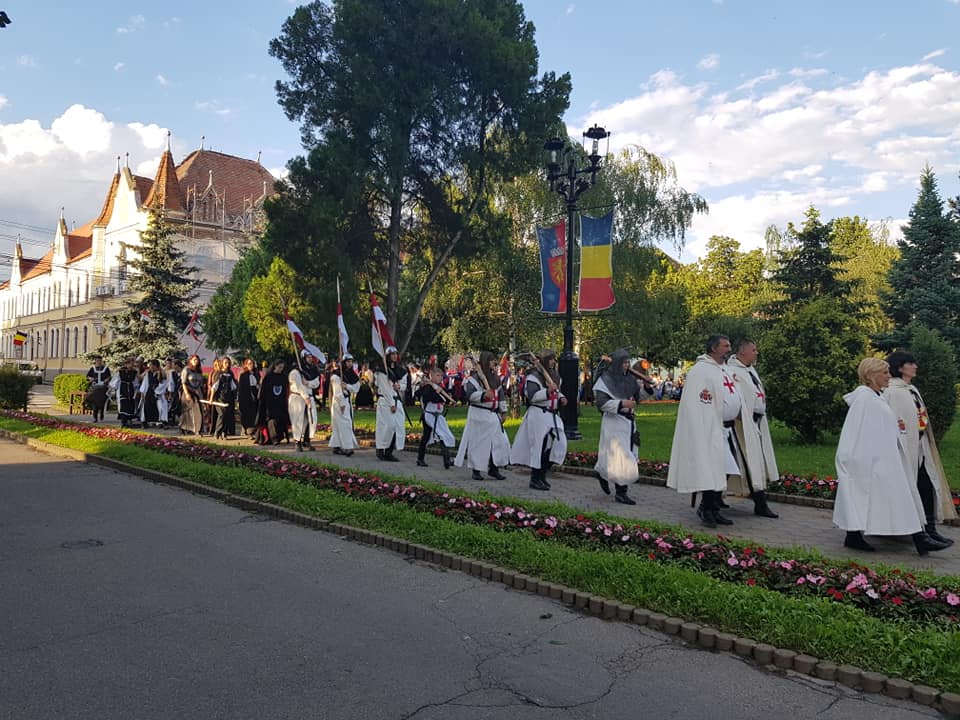 Cetatea Devei, promovată la Festivalul MedievArtFest de la Sebeș