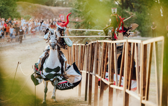 Atmosfera medievală reînvie în Cetatea Oradea