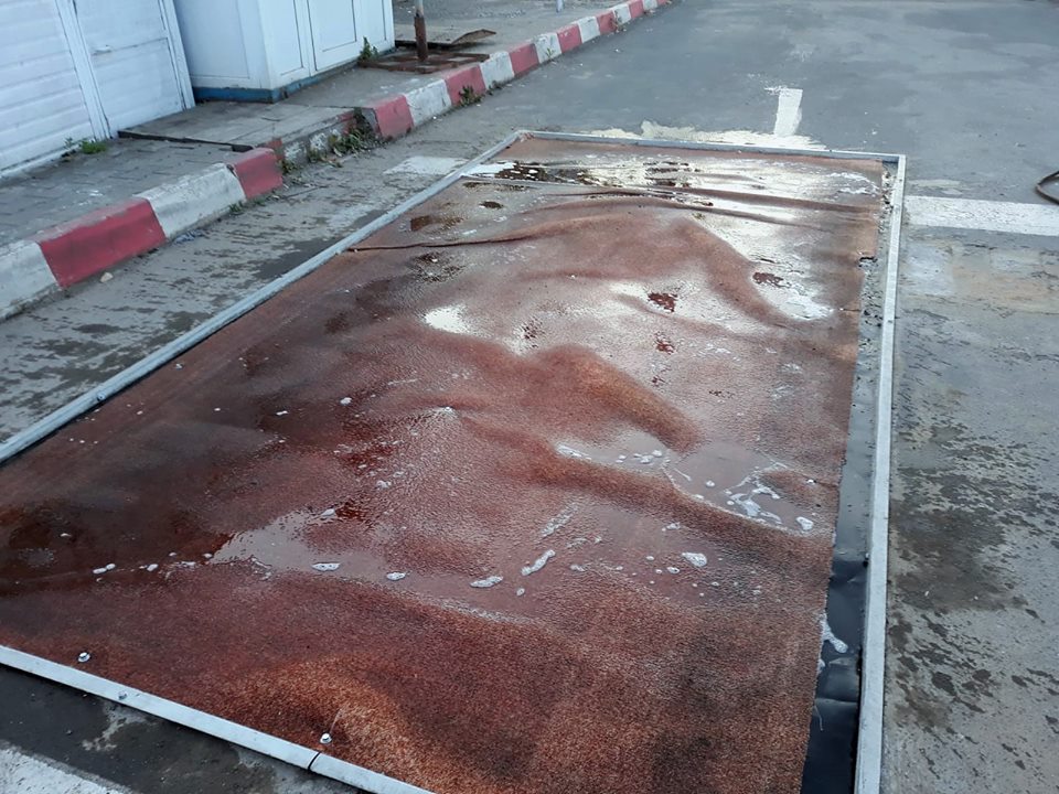 Filtru de dezinfecție rutier și pietonal în punctul de trecere a frontierei de stat de la Sighetu Marmației