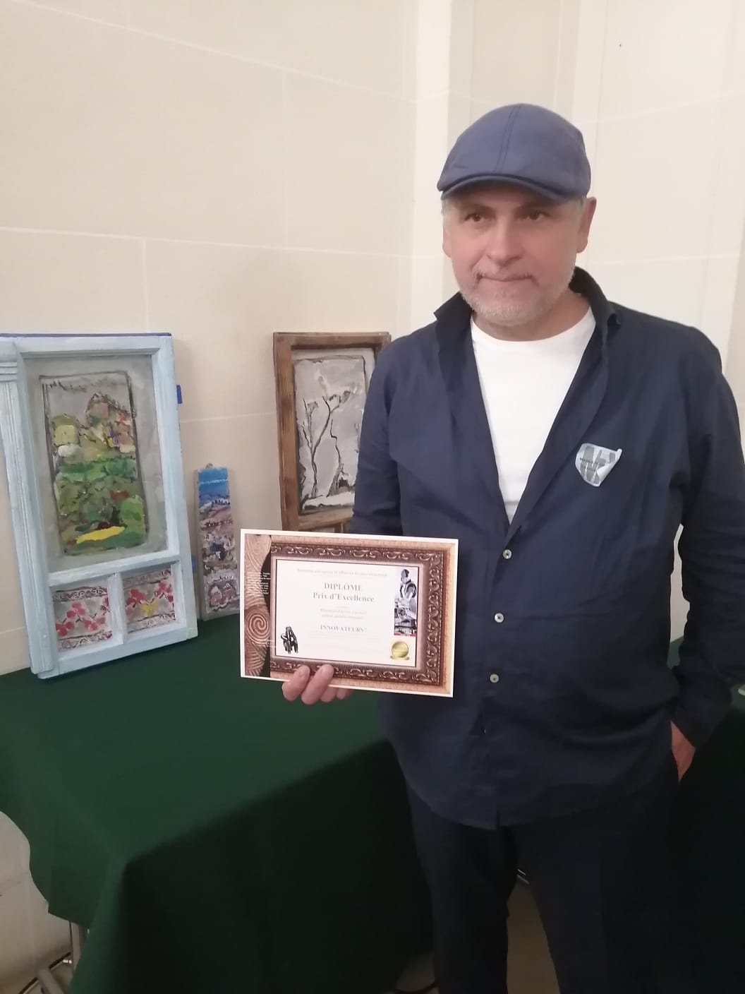 Premiu în Franța pentru artistul Flavius Lucăcel