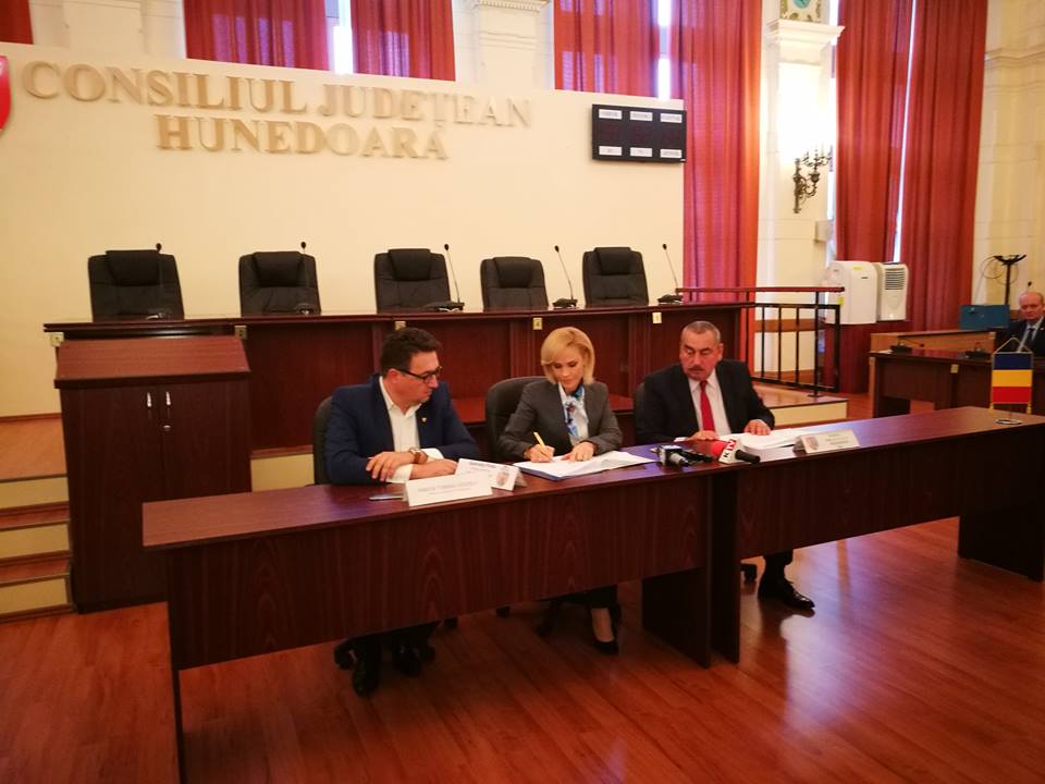 Protocol încheiat între CJ Hunedoara și Primăria București