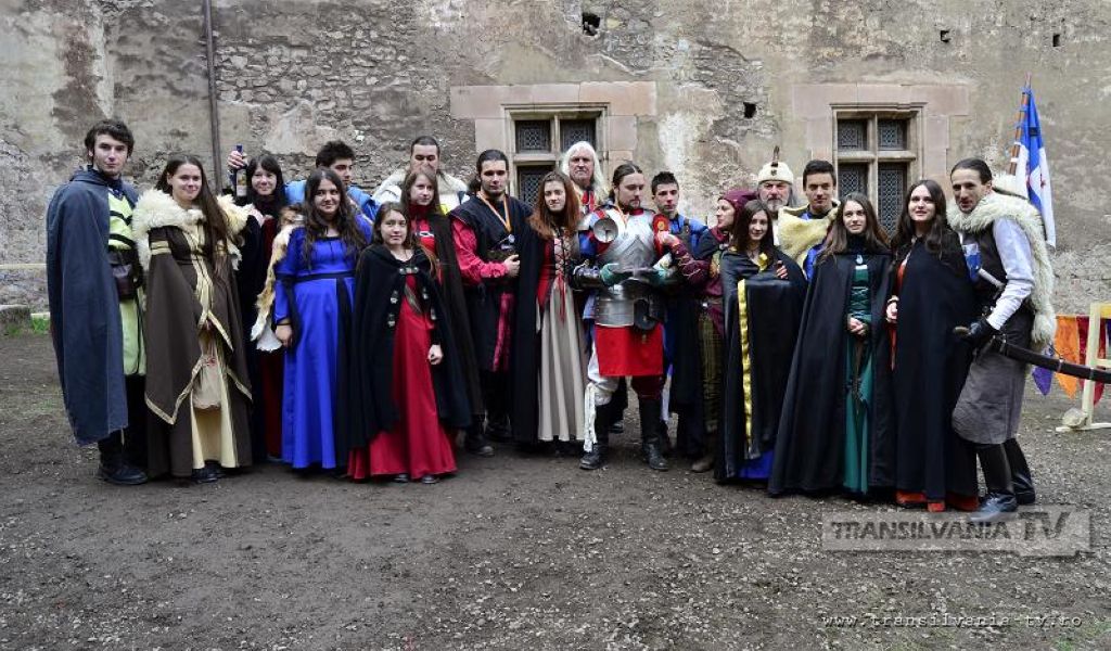 Ordinul Cavalerilor de Hunedoara: Istoria între pasiune și experiment