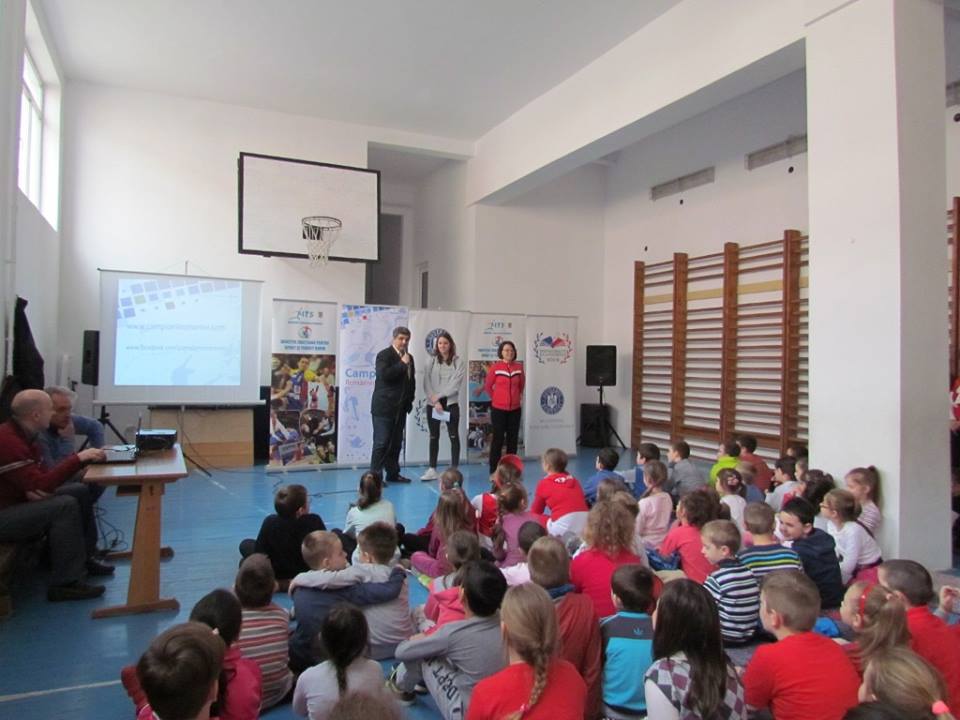 Proiectul “Campionii României în școală, liceu și universitate“ se derulează și în Oradea