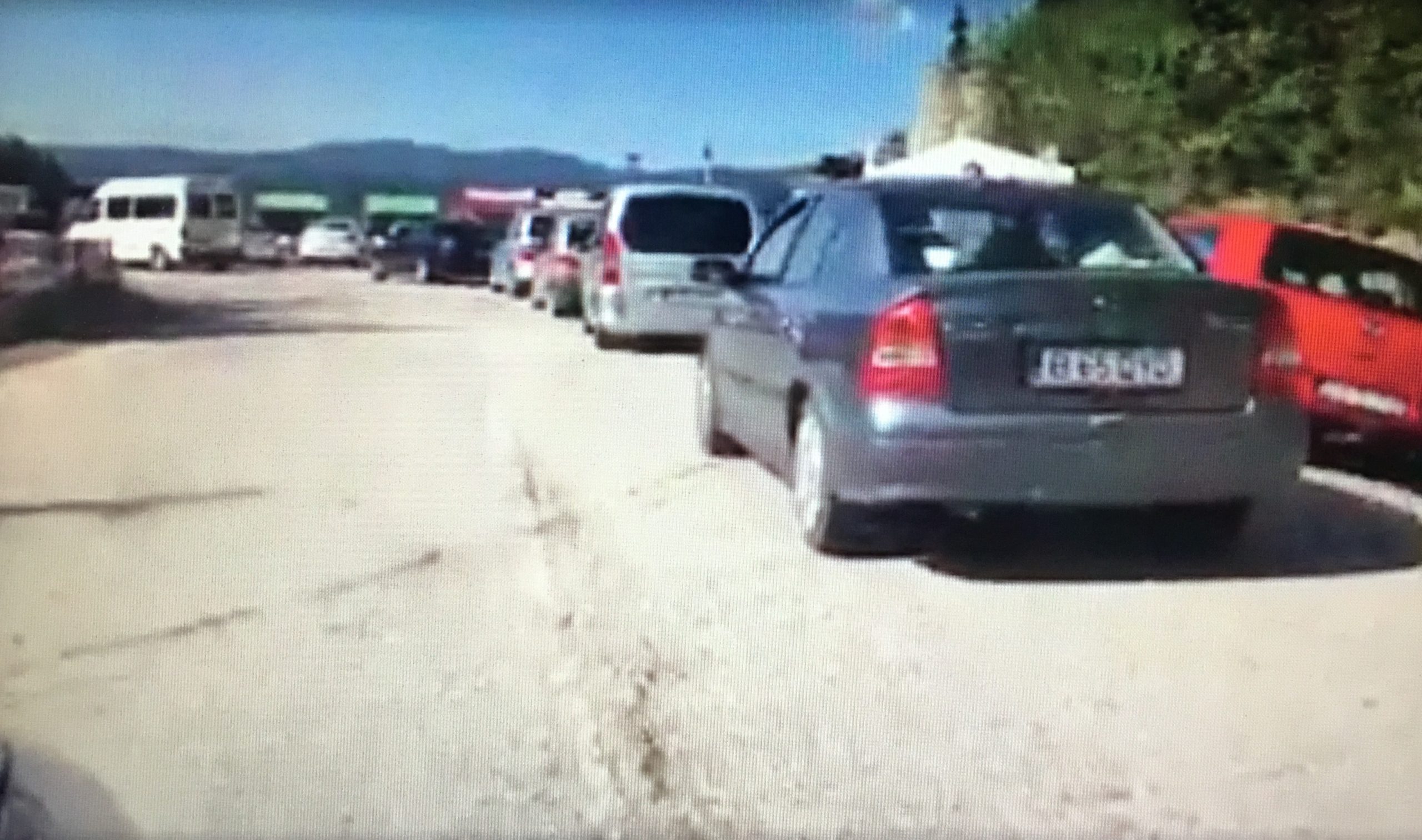 Imagini scandaloase de pe barajul Oasa (Transalpina)
