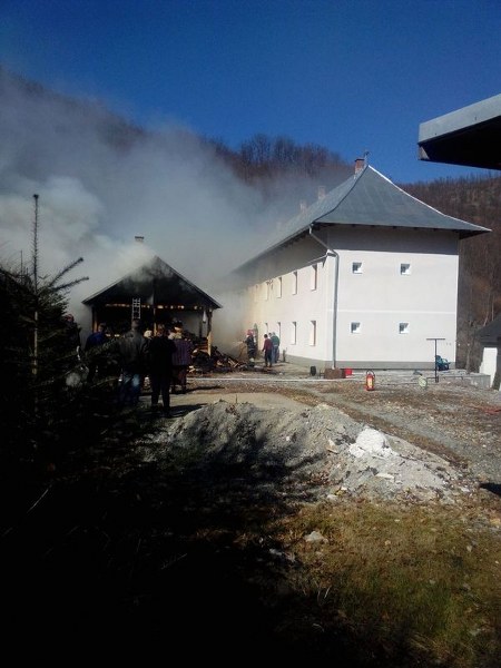 Incendiu la Mănăstirea Parva