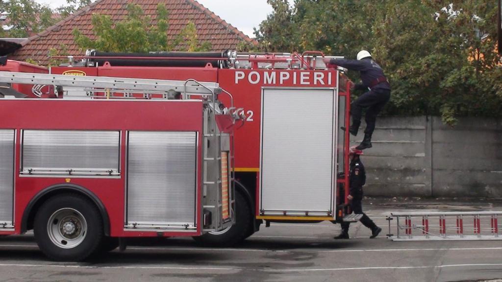 ISU Bihor: Expiră termenul de prorogare pentru obținerea autorizației de securitate la incendiu