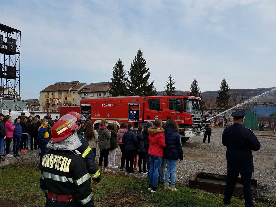 „Şcoala Altfel”, la ISU Sălaj