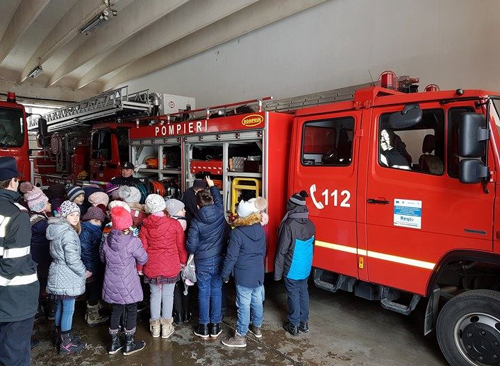 „Zilele porţilor deschise” la ISU Sălaj