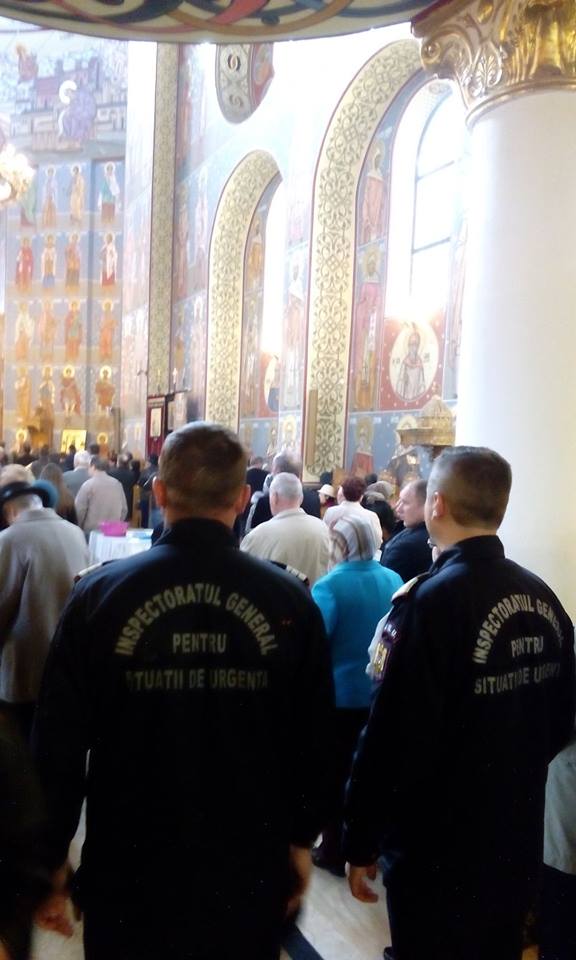 13 echipaje de pompieri din cadrul ISU Sibiu, la datorie în Vinerea Mare și Noaptea de Înviere
