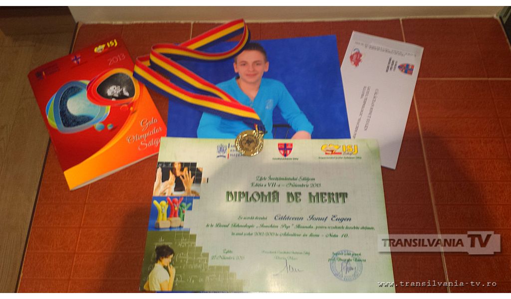 Elevul Călăcean Ionuț de la Liceul Tehnologic ,,Ioachim Pop” Ileanda premiat la Gala Olimpicilor Sălăjeni