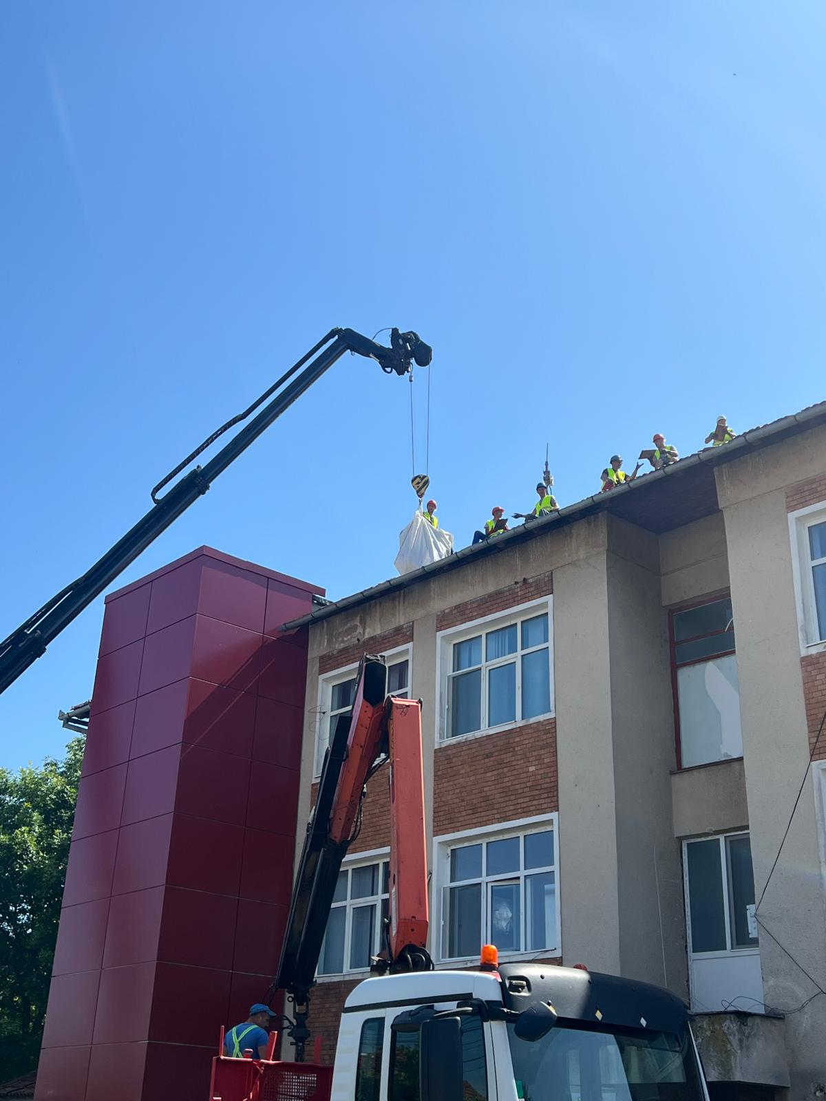SEBEȘ: AU ÎNCEPUT LUCRĂRILE DE REABILITARE A CLĂDIRII MATERNITĂȚII DIN CADRUL SPITALULUI MUNICIPAL