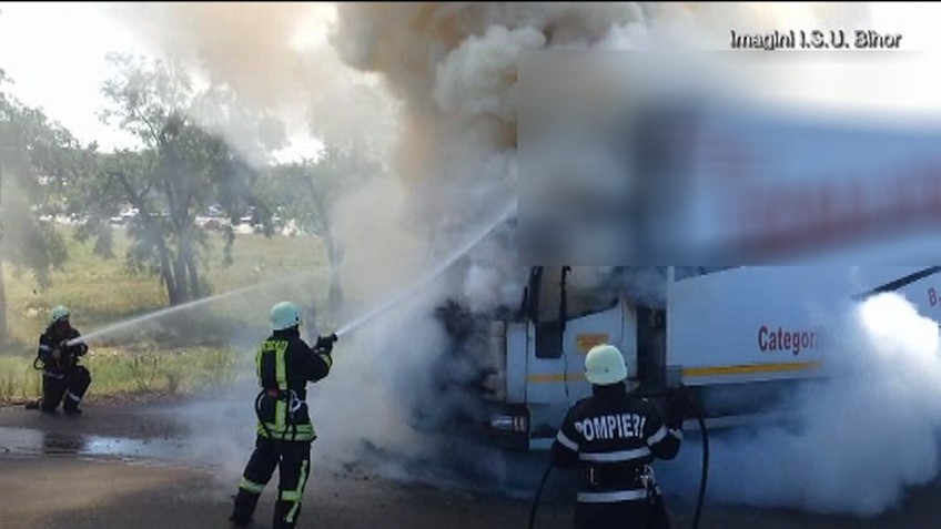 Incendiu la un autotren încărcat cu cereale, în Biharia