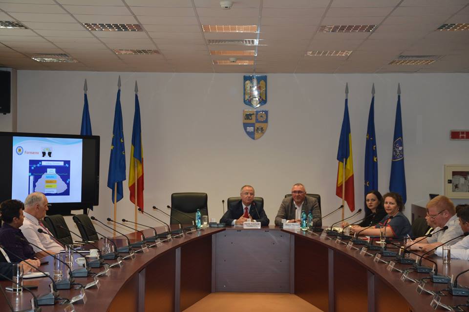 Consiliul Județean Cluj a găzduit conferința de prezentare a programelor Institutului Național de Administrație