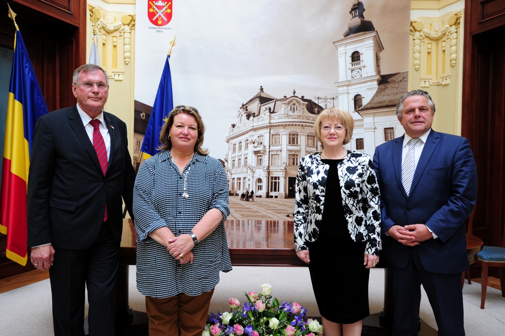 Primăria Sibiu a primit vizita vicepreședintelui Parlamentului Germaniei, Johannes Singhammer