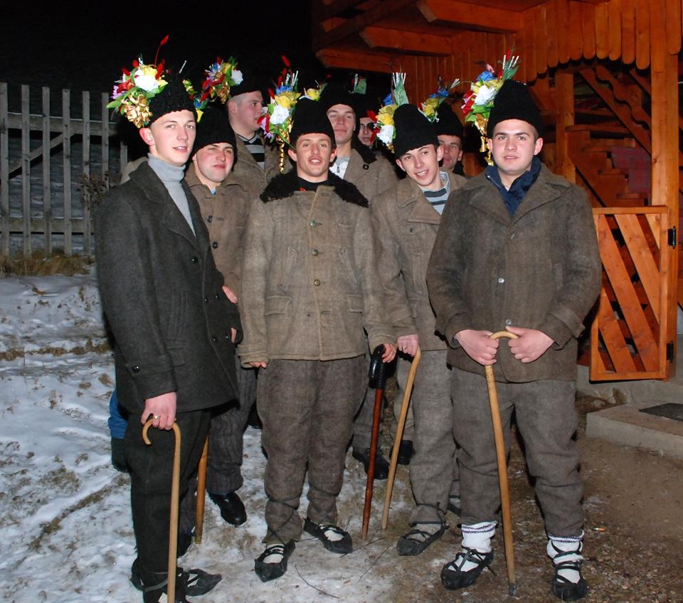 Festival-concurs de Obiceiuri și Tradiții „Junii Satului” la Măguri-Răcătău (9-10 decembrie)