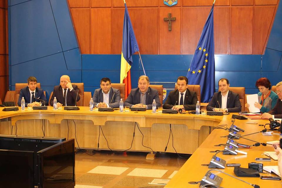 Ministrul Educației Naționale, Liviu Marian Pop, în vizită la Bistrița