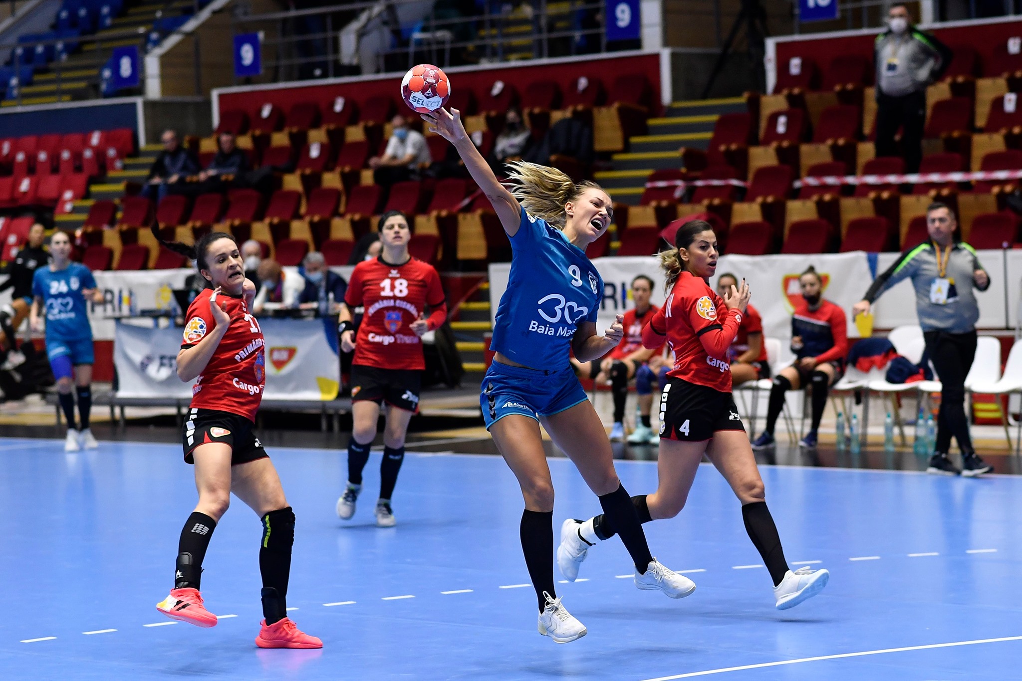 Handbal – Înfrângere pentru fete, victorie pentru băieții de la CS Minaur