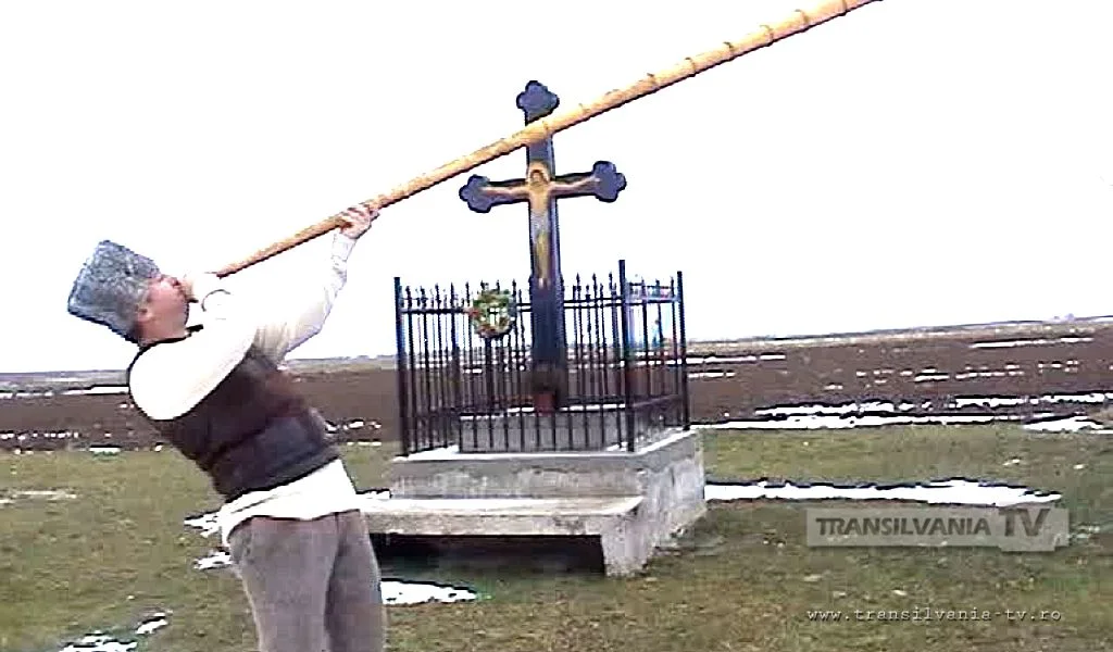 Colinde păgâne în Colonia Moţilor (VIDEO)