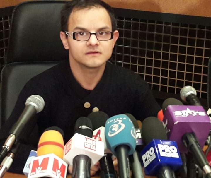 Crescut în orfelinate, acum ajută copiii și bătrânii nevoiași. (VIDEO)
