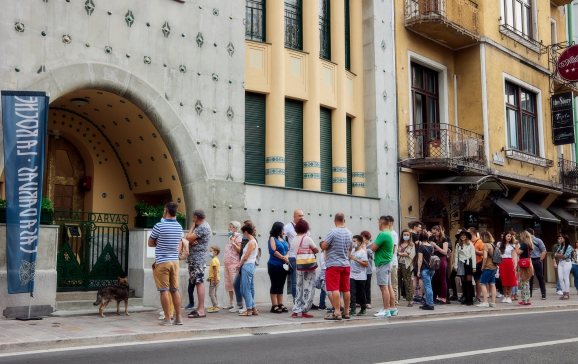 Peste 3.200 de persoane au vizitat obiectivele turistice din Oradea cu ocazia Știri|Bihorului Noaptea Muzeelor