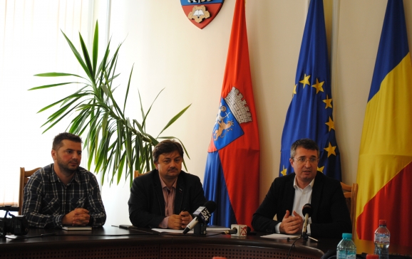 Oradea: Paşi importanţi spre un oraş fără cabluri aeriene
