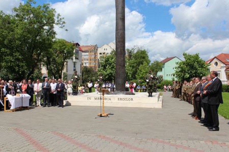 BISTRIȚA: Sâmbătă, 23 august, ceremonial militar și religios în Parcul Eroilor