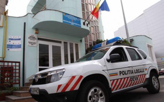 Spirit civic: Bani găsiți pe stradă, predați Poliției Locale Deva