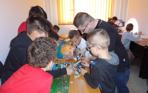 Programul „Şcoală după şcoală”, derulat de Administraţia Socială Comunitară Oradea, la final