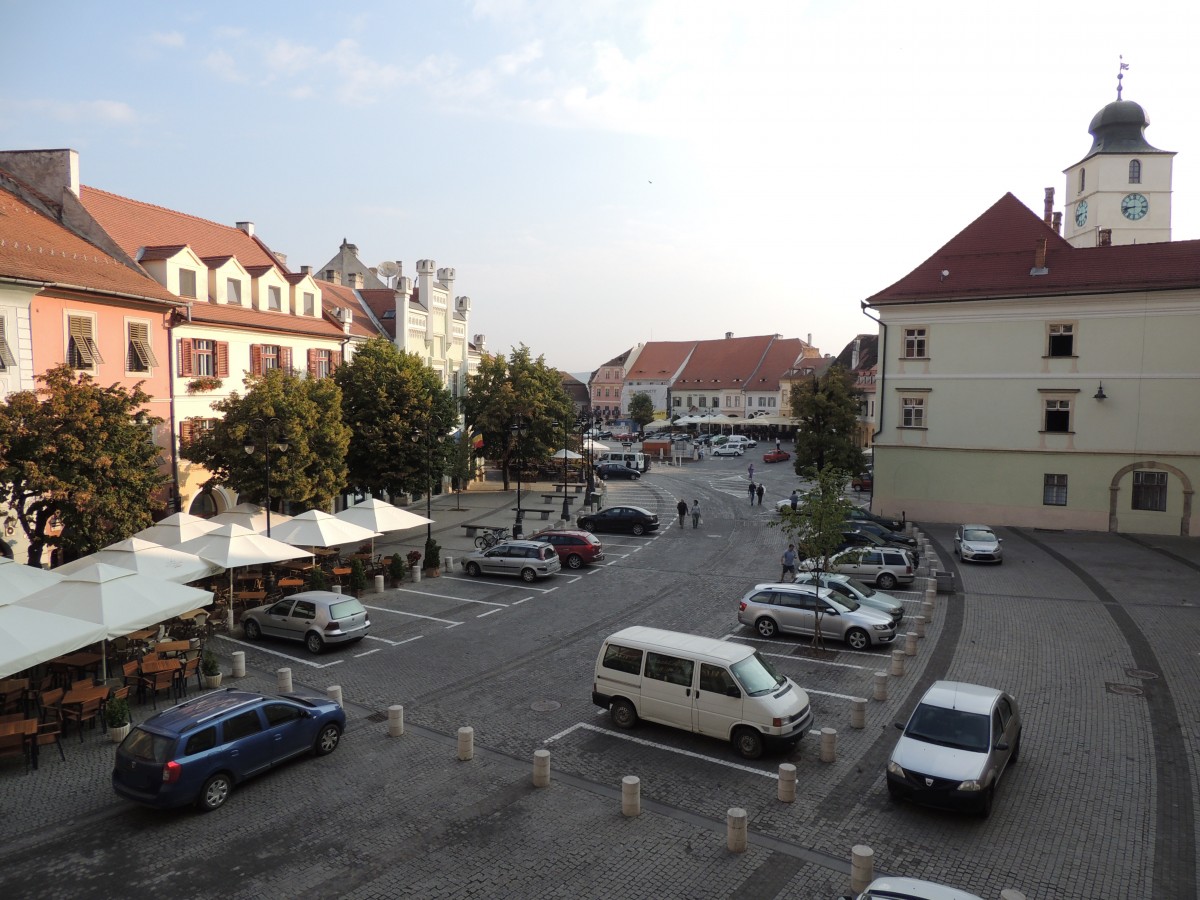 Sibiu: Parcarea din Piața Mică, închisă în perioada 2–4 septembrie