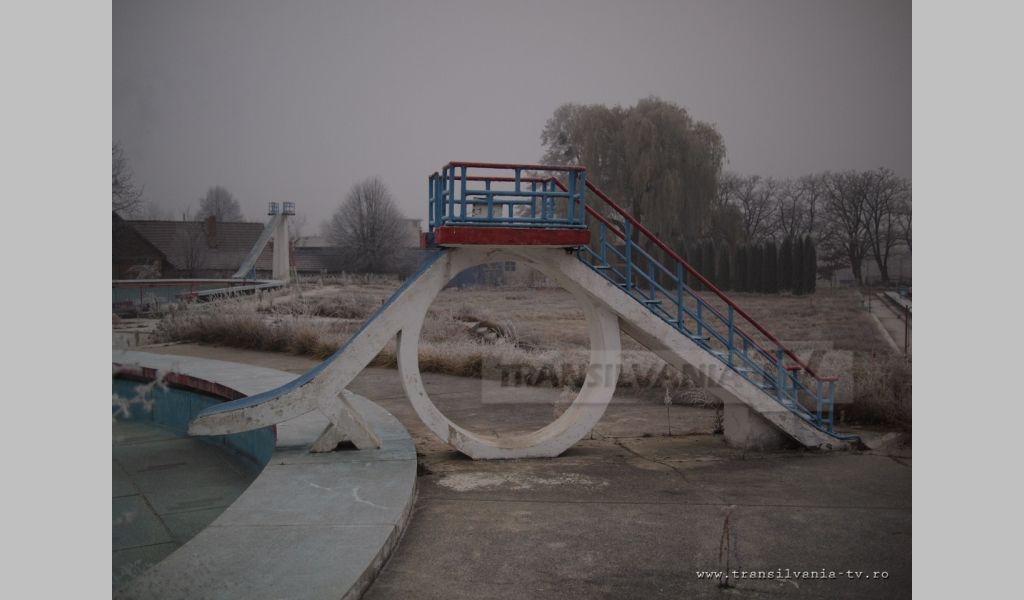Terenul de atletism, ştrandul municipal şi bazinul olimpic descoperit – veşnicele „cenuşărese” ale municipiului Baia Mare