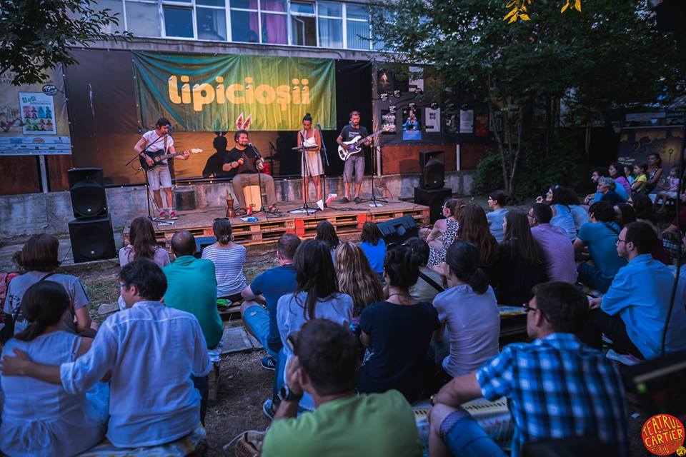 Spectacole de teatru în cartierele Sibiului